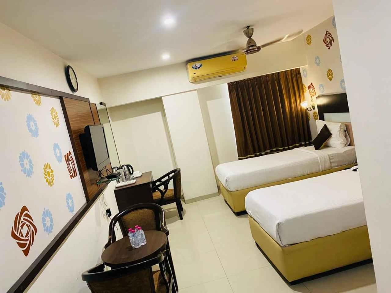 Hotel Sitara Grand L.B. Nagar Haïdarabad Extérieur photo